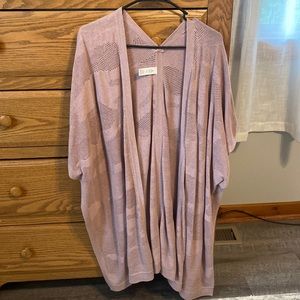 Light purple lulu open sweater, lightly worn.